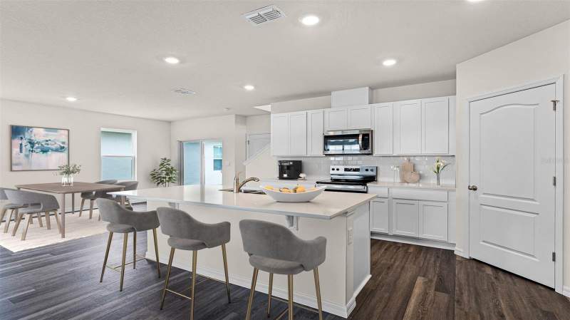 4 bedroom Single Family Residence at 5174 BLANKET FLOWER STREET, CROSSROADS AT KELLY PARK, APOPKA — photo 4