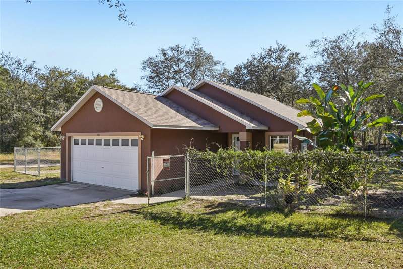 3 bedroom Single Family Residence at 4542 Lemon Street, Carlton Village Park, Lady Lake — photo 2