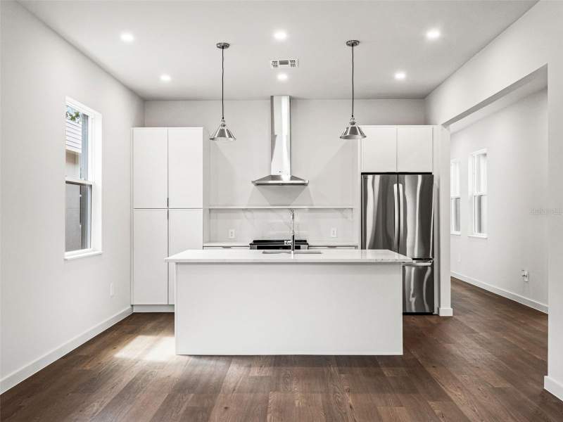 4 bedroom Single Family Residence at 454 Skyfield Court, Boulevard Oaks Of Lady Lake, Lady Lake — photo 3