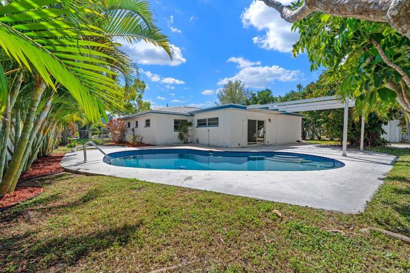 3 bedroom Single Family Residence at 4540 Bayshore Boulevard, Overlook Drive Estate, St Petersburg — photo 2