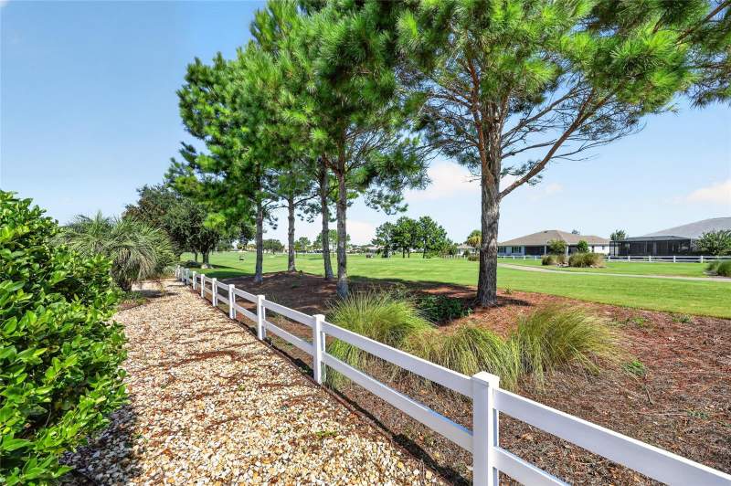 3 bedroom Single Family Residence at 8889 SW 86th Loop, Candler Hills, Ocala — photo 4