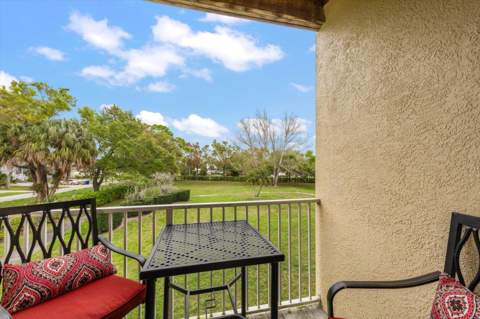 108 Brent Circle, Oldsmar FL - photo 10 of 30