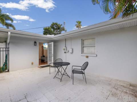 118 Live Oak Lane, Largo FL - photo 18 of 39
