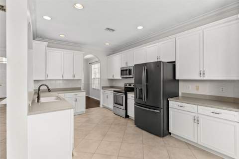 7860 Atwood Drive, Wesley Chapel FL - photo 8 of 35