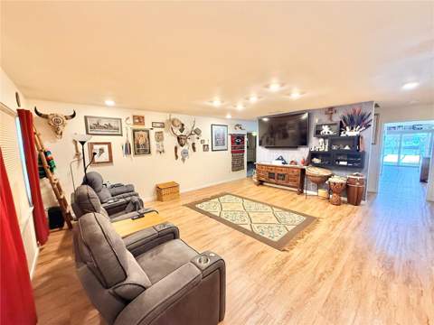 209 W Delaware Street, Tavares FL - photo 20 of 85
