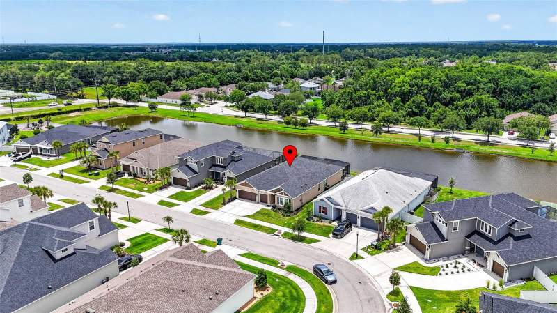 4 bedroom Single Family Residence at 6946 Talamore Drive, Watergrass, Wesley Chapel — photo 5