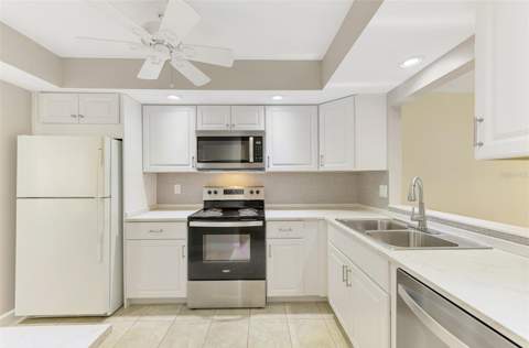 375 Three Lakes Lane #A, Venice FL - photo 12 of 49