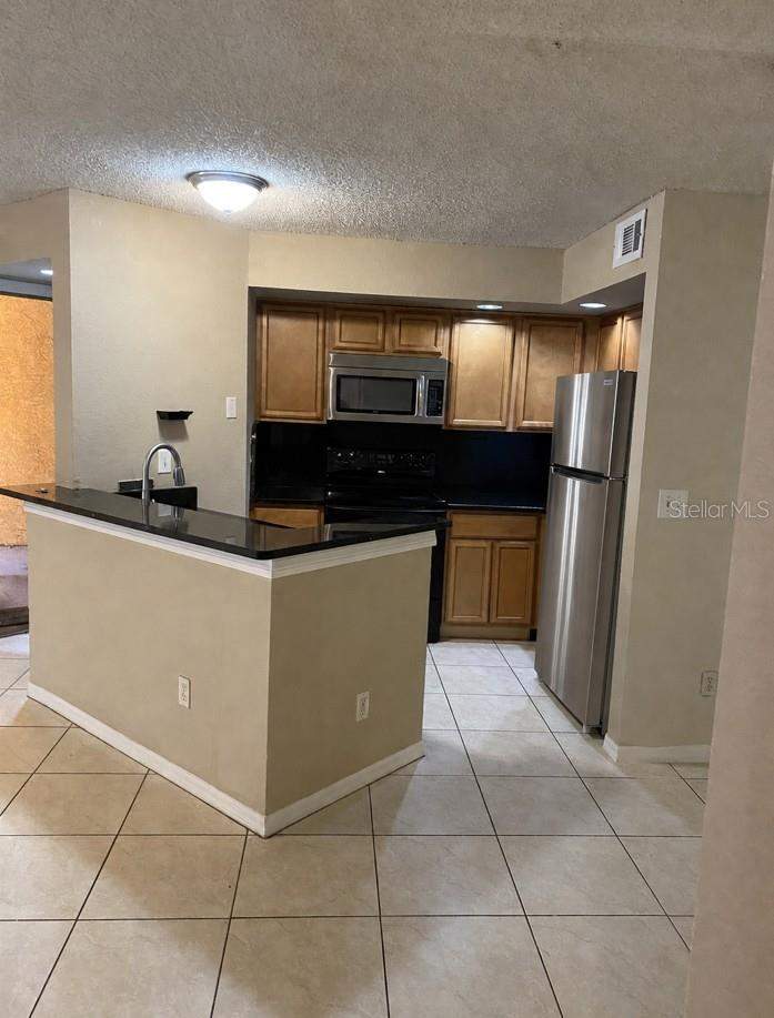 2 bedroom Condominium at 4524 Commander Drive #1615, Venetian Place, Orlando — photo 2