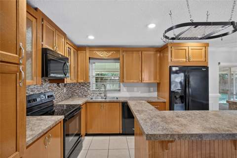 709 Hemlock Lane, Lakeland FL - photo 14 of 32