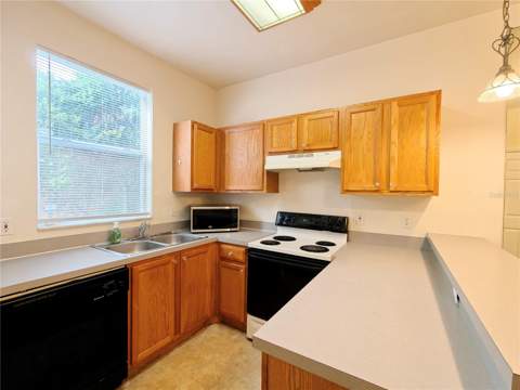 3521 SW 30th Way #104, Gainesville FL - photo 11 of 49