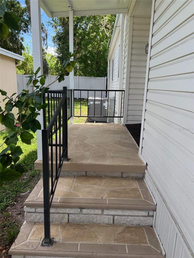 3 bedroom Mobile Home at 29250 US Highway 19 #12, Doral Ro Association Inc Unrec, Clearwater — photo 5