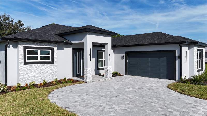 5 bedroom Single Family Residence at 151 Blazing Star Avenue, Water Ridge Sub, Lake Alfred — photo 2