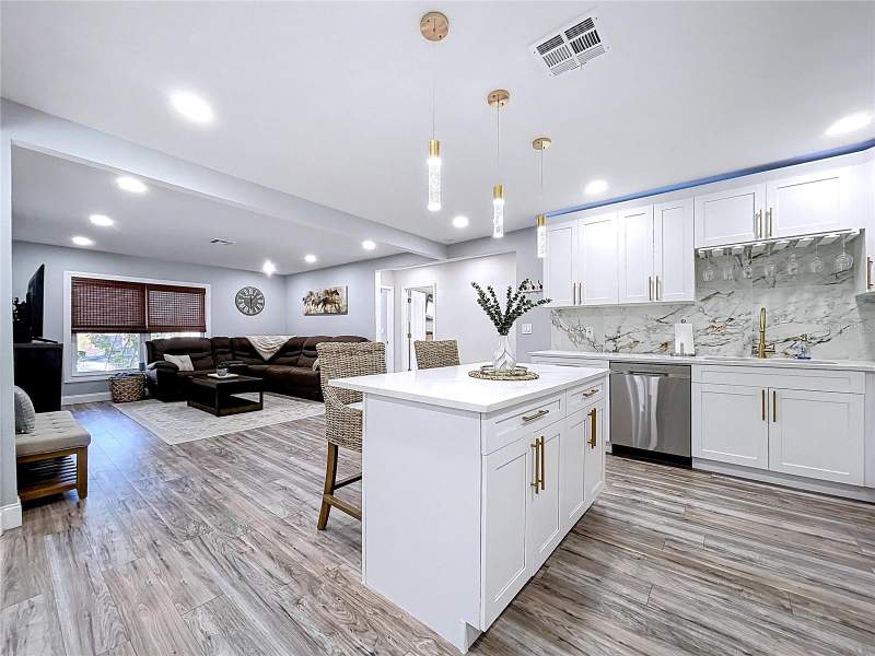 3 bedroom Single Family Residence at 1468 S Prescott Avenue, Salls 1st Add, Clearwater — photo 4