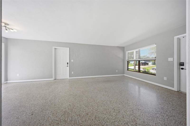 3 bedroom Single Family Residence at 111 E Lauren Court, Prairie Lake Manors, Casselberry — photo 5