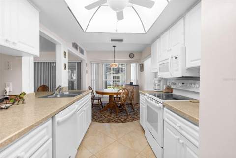 6409 Wedgewood Drive, Spring Hill FL - photo 14 of 38