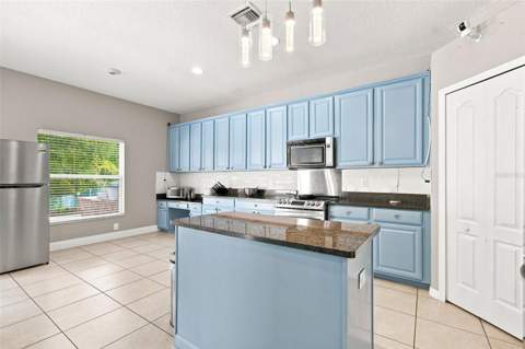 10637 Liberty Bell Drive, Tampa FL - photo 15 of 94