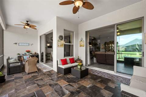 4501 Rolling Green Drive, Wesley Chapel FL - photo 12 of 54