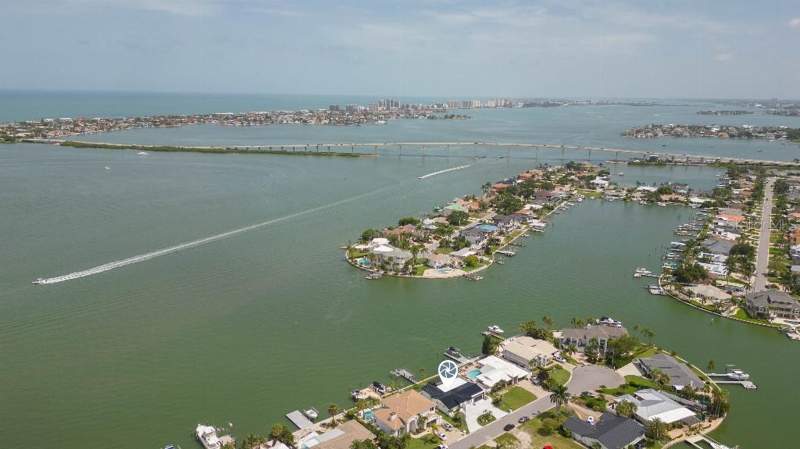 3 bedroom Single Family Residence at 306 Buttonwood Lane, Harbor Bluffs Sec 4, Largo — photo 4