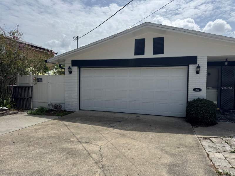 4 bedroom Single Family Residence at 907 S FLORIDA AVENUE, EL HOADLEYS ADD, TARPON SPRINGS — photo 2