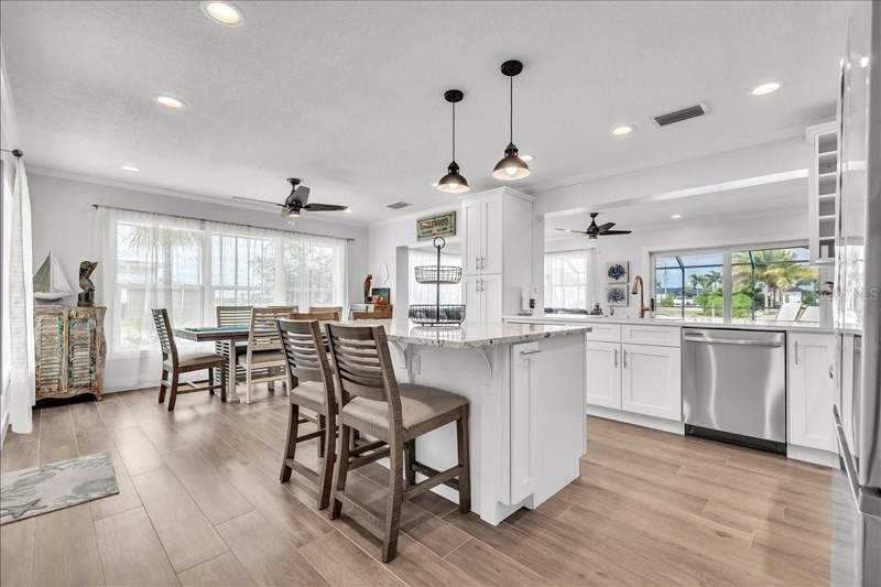 3 bedroom Single Family Residence at 1916 Michigan Avenue, Grove City Shore, Englewood — photo 5