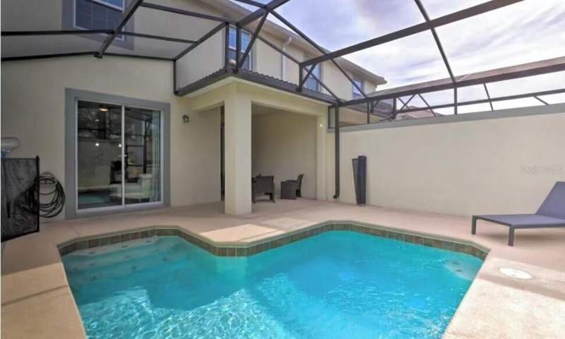 4 bedroom Townhouse at 5017 Windermere Avenue, Storey Lake Ph 3, Kissimmee — photo 3