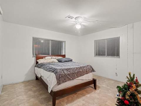 562 E Tarpon Boulevard, Port Charlotte FL - photo 11 of 26