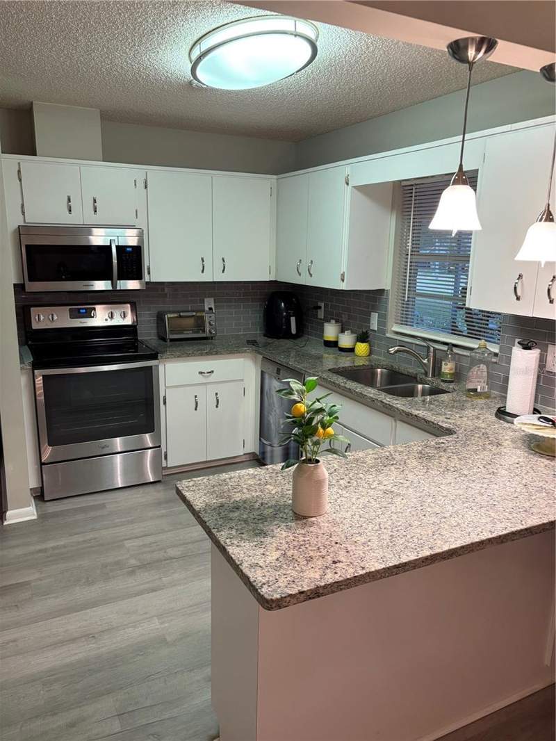 2 bedroom Villa at 8980 SW 93rd Lane #C, On Top Of The World, Ocala — photo 4