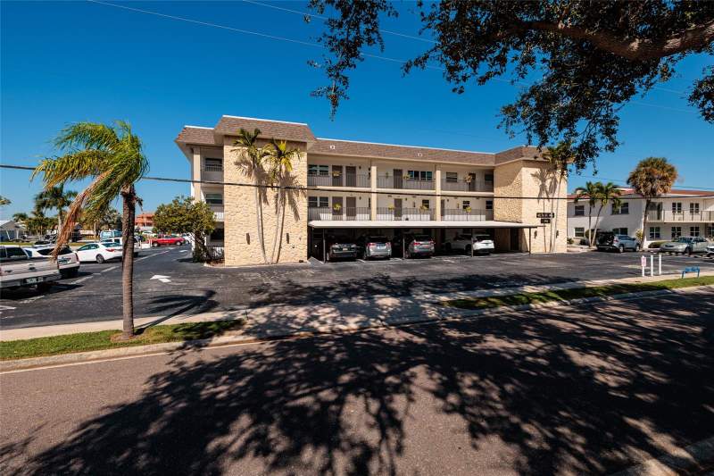 2 bedroom Condominium at 3789 46th Avenue #101, Vista Del Mar Condo, St Petersburg — photo 3