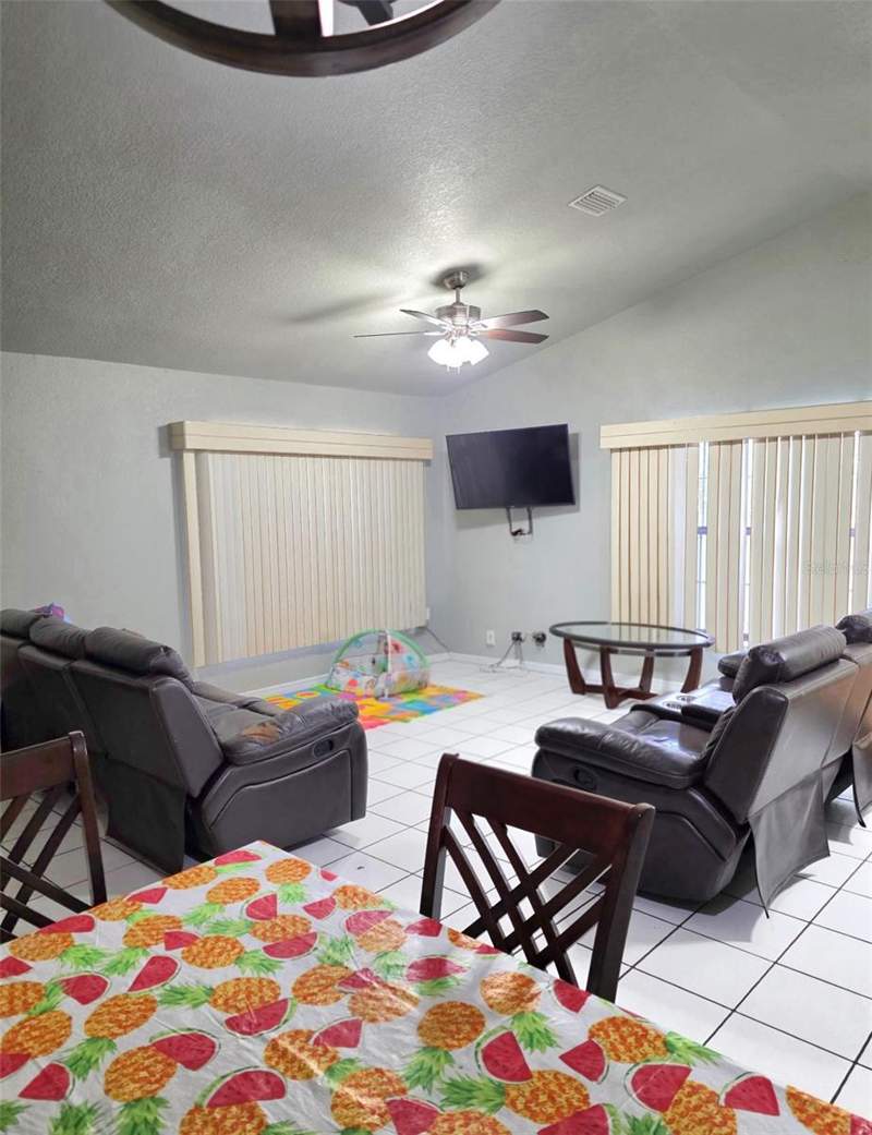 3 bedroom Single Family Residence at 5419 SW 84th Place, Majestic Oaks First Add, Ocala — photo 5