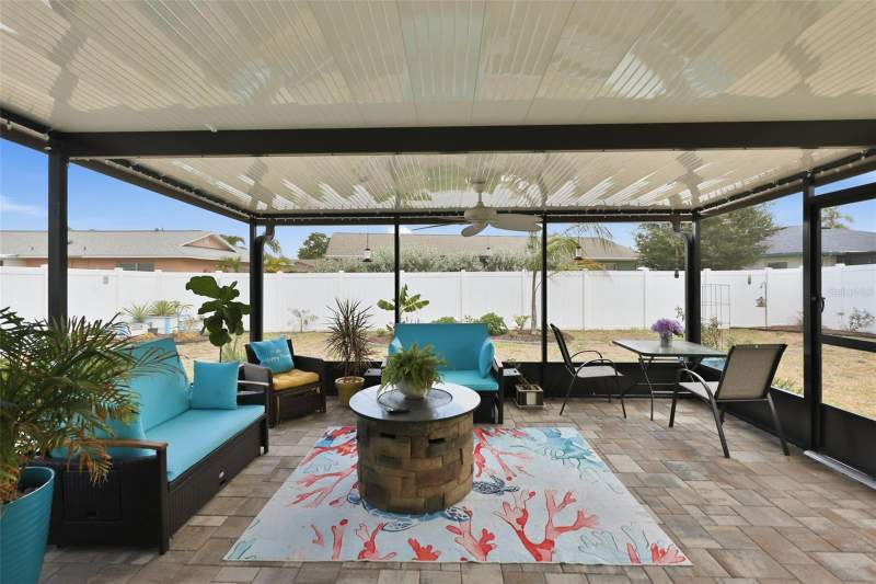 2 bedroom Single Family Residence at 1739 Coco Palm Circle, Sun City Center Unit 32, Sun City Center — photo 5