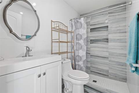12726 Barrett Drive, Tampa FL - photo 21 of 69