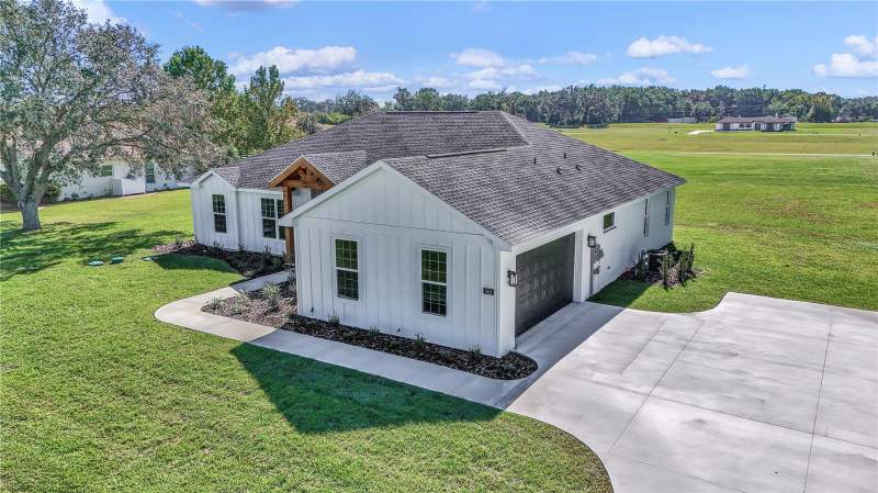 4 bedroom Single Family Residence at 1916 NW 80th Street, Irish Acres, Ocala — photo 3