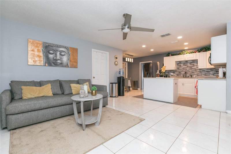 4 bedroom Single Family Residence at 7412 Kingston Drive, Winston Park Unit 2, Tampa — photo 5