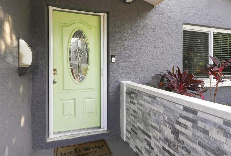 3 bedroom Single Family Residence at 8028 25th Avenue, Jungle Terrace Sec A, St Petersburg — photo 2