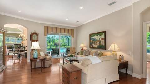 8008 Royal Birkdale Circle, Lakewood Ranch FL - photo 17 of 86