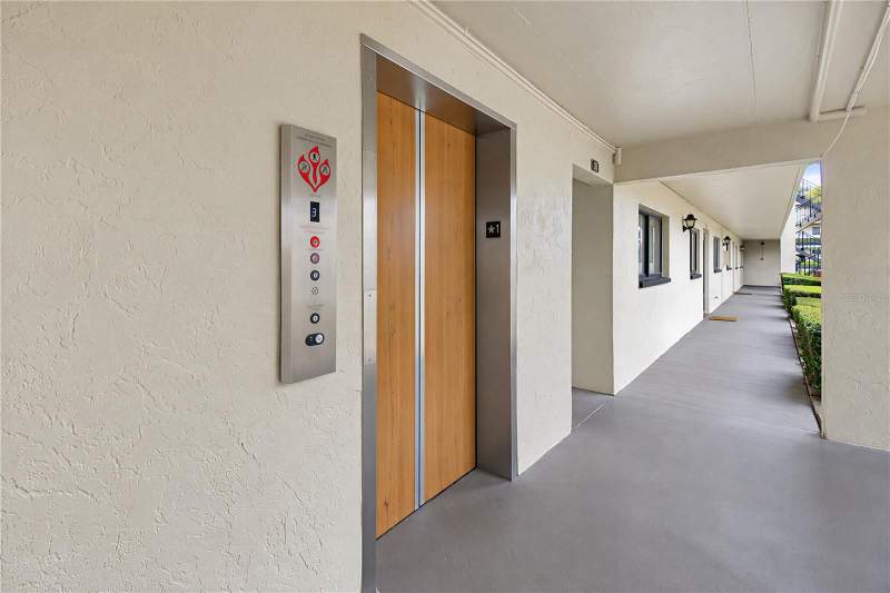 2 bedroom Condominium at 2440 Winding Creek Boulevard #307, Casa Del Sol, Clearwater — photo 5