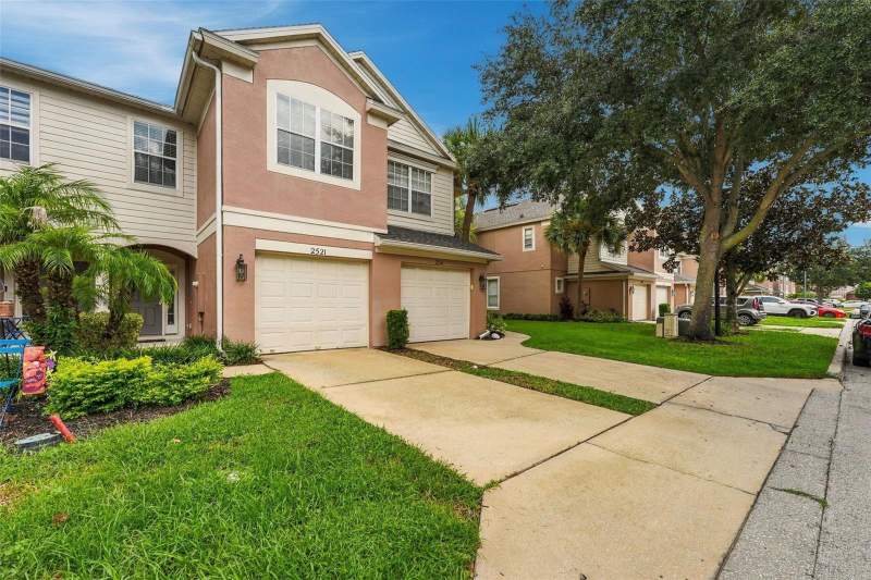3 bedroom Townhouse at 2521 Stockton Drive, Regency Oaks Unit One, Sanford — photo 3