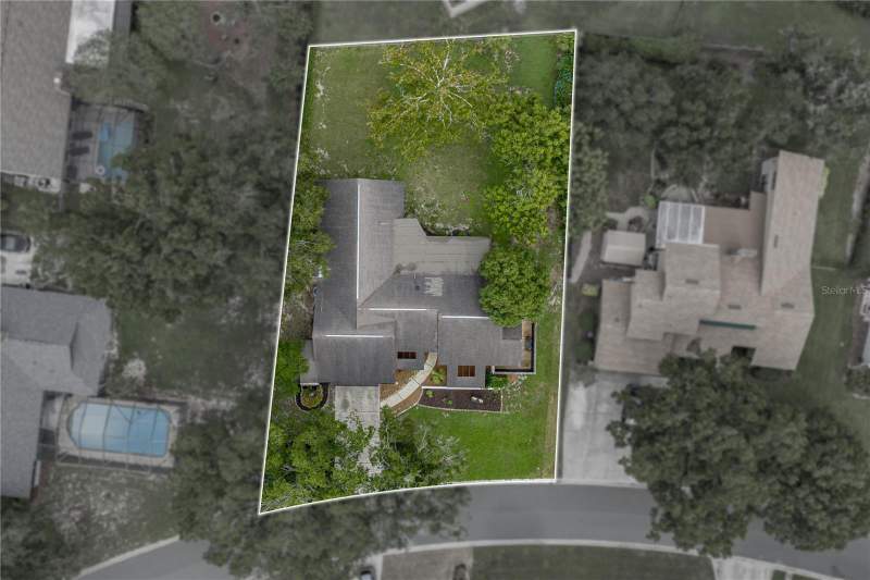 4 bedroom Single Family Residence at 6745 Englelake Drive, Englelake Sub, Lakeland — photo 2