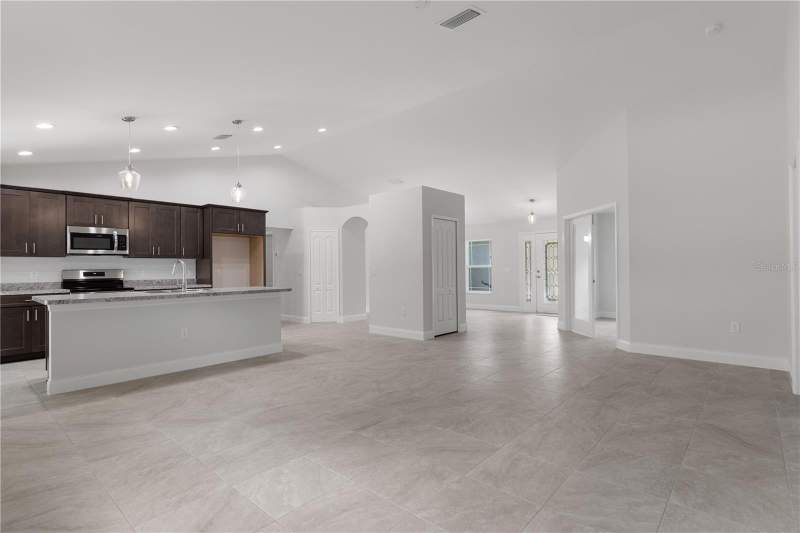 3 bedroom Single Family Residence at 11367 Latchwood Avenue, Royal Highlands, Weeki Wachee — photo 3