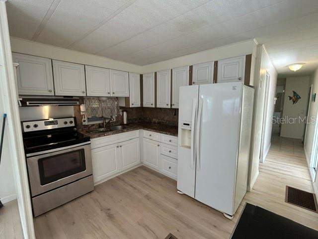 2 bedroom Mobile Home at 15 Mary Lu Mhp, Mary Lu Mhp, Port Charlotte — photo 5