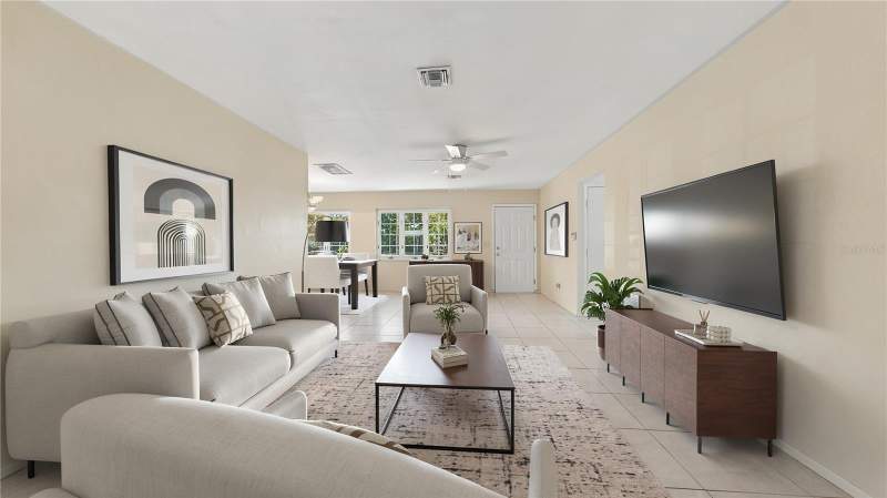 3 bedroom Single Family Residence at 2465 Hibiscus Street, South Gate, Sarasota — photo 4