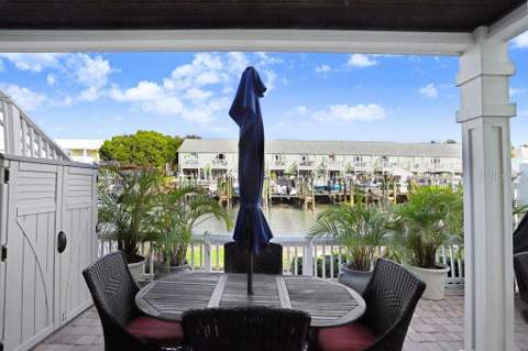 5012 Starfish Drive #B, St Petersburg FL - photo 15 of 53