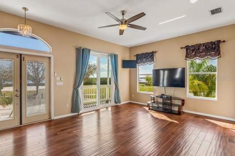 402 Shore Drive, Oldsmar FL - photo 6 of 6