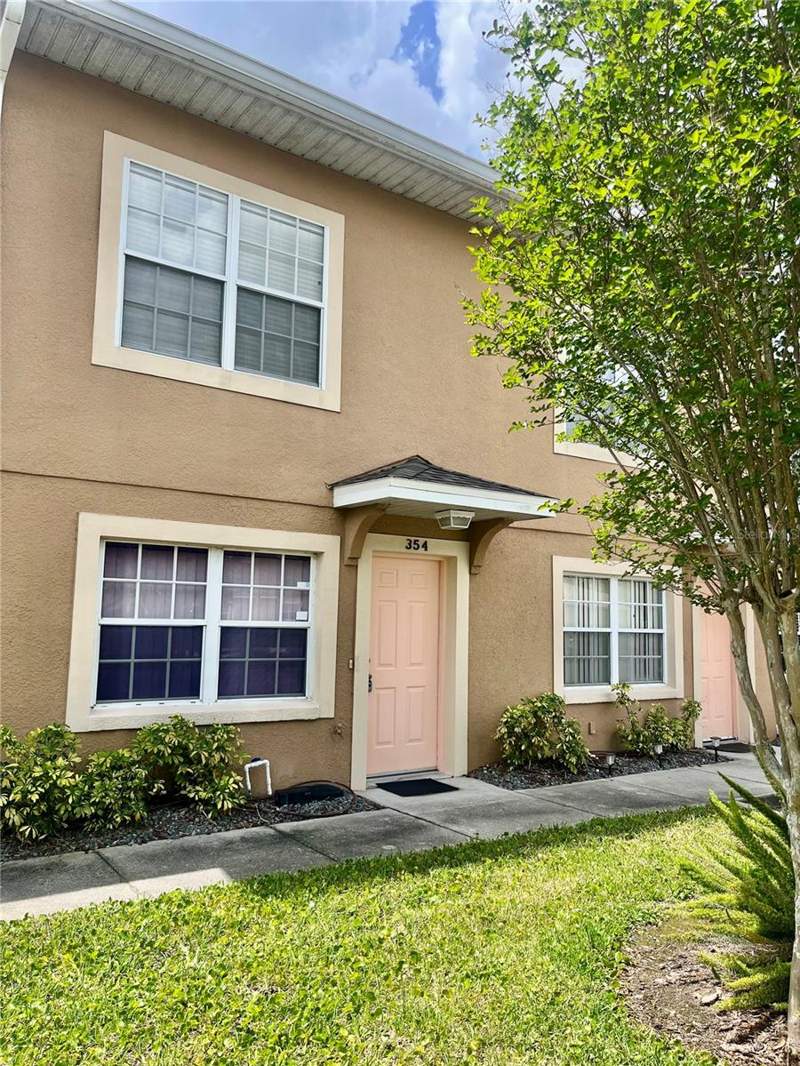 2 bedroom Townhouse at 354 Cervantes Drive, Rio Hills Townhouses, Kissimmee — photo 2