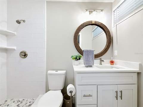 508 Shore Drive, Largo FL - photo 16 of 31
