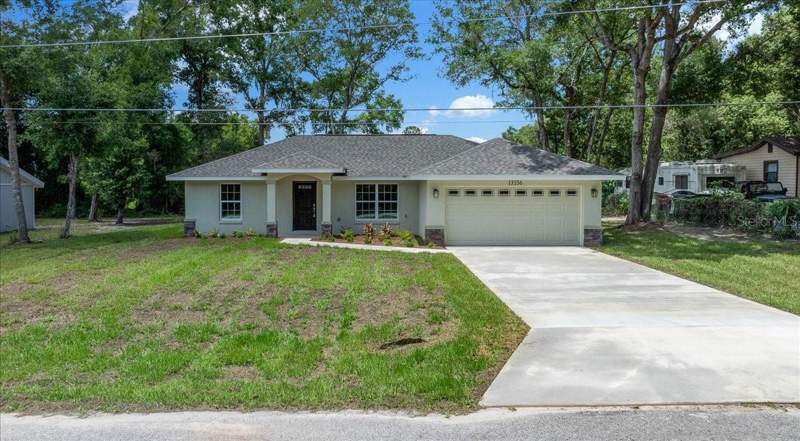 3 bedroom Single Family Residence at 13556 SE 102nd Court, Lake Weir Shores, Belleview — photo 2