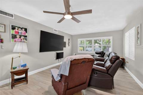 17923 Florida Street, Umatilla FL - photo 13 of 33