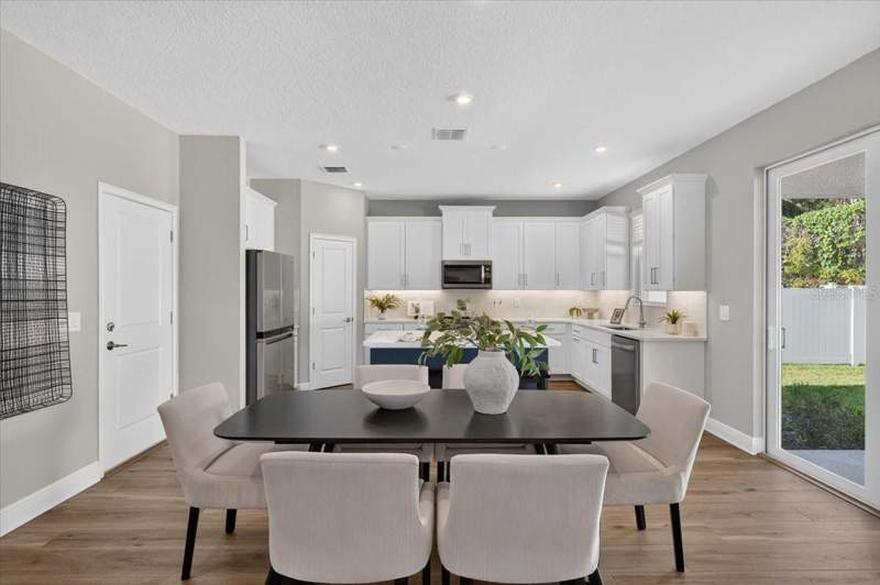 4 bedroom Single Family Residence at 6226 29th Street, Washington Terrace, St Petersburg — photo 2