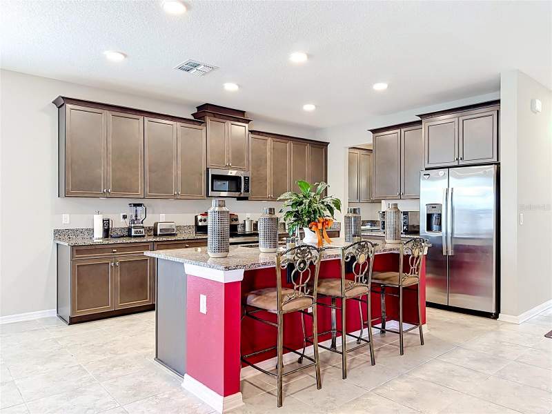 5 bedroom Single Family Residence at 4923 Eagle Rock Drive, Berry Bay Sub, Wimauma — photo 4