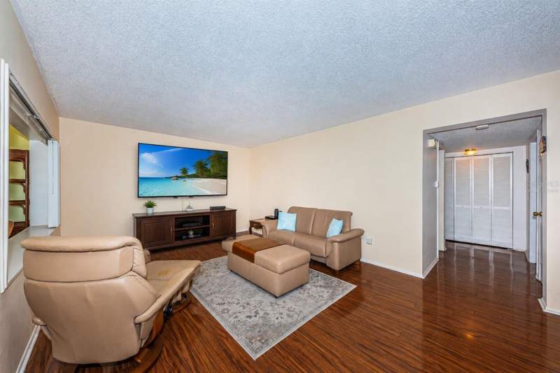 2 bedroom Condominium at 4700 Cove Circle #208, Jefferson House The Condo, St Petersburg — photo 5